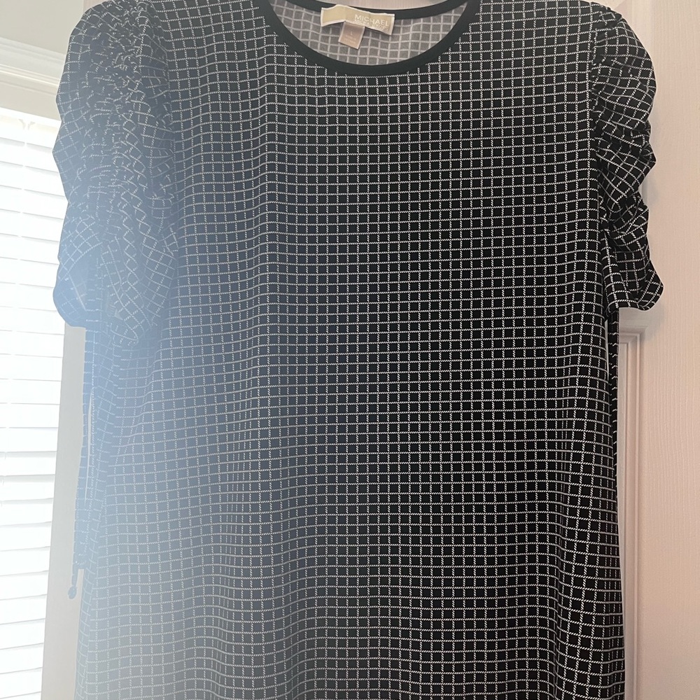 Michael Kors Black Top with White Grid Pattern and Ruched Short Sleeves